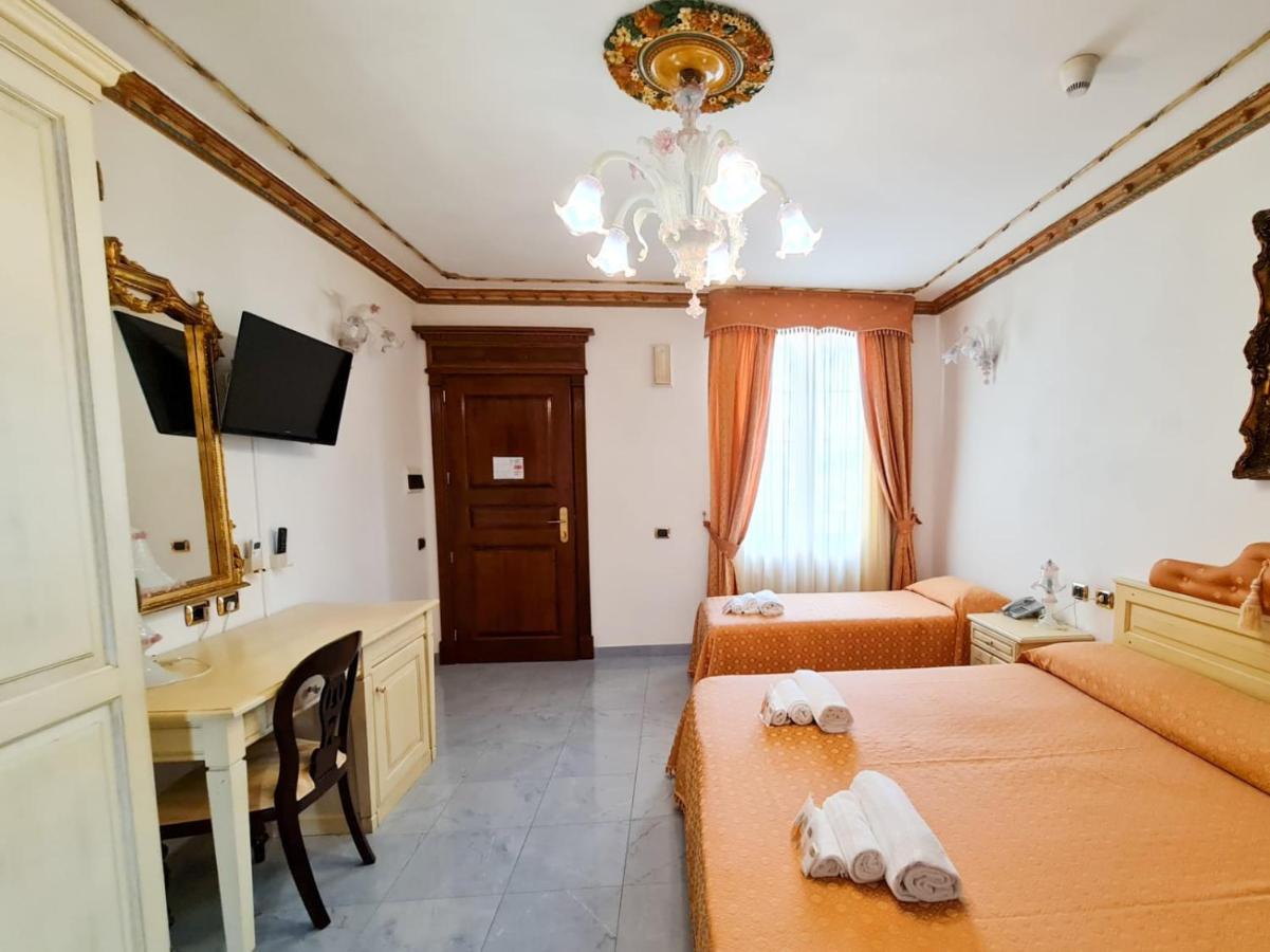 Euro Hotel 이글레시아스 외부 사진